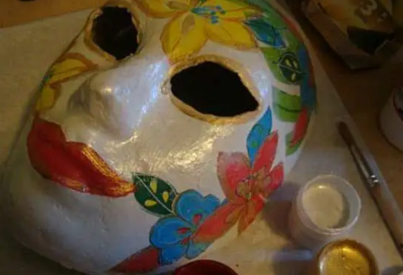Maska z Masy Papierowej - Dekorowanie Po SWOJEMU